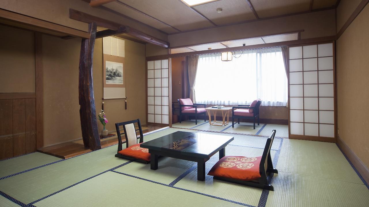 Yugashima Tatsuta Hotel Izu  Buitenkant foto